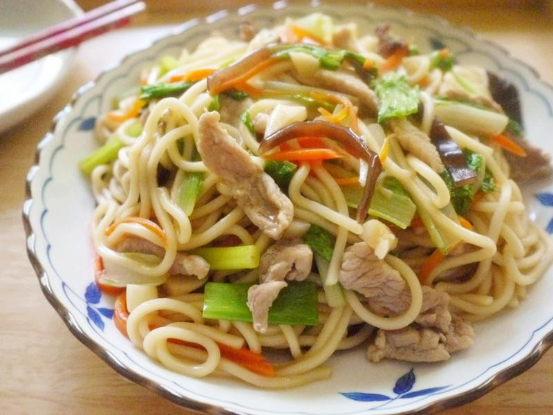 用电锅做肉丝炒面的做法