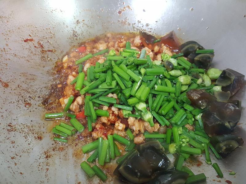 ��θ��Ӭͷ������