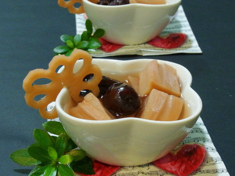 补血养气又护肝《冰糖莲藕红枣汤》的做法