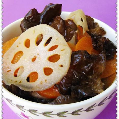 ľ����źƬ�����ں�������ˬ�����ģ�������