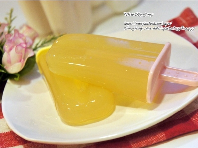 夜市铜板美食~苹果寒天Q棒的做法