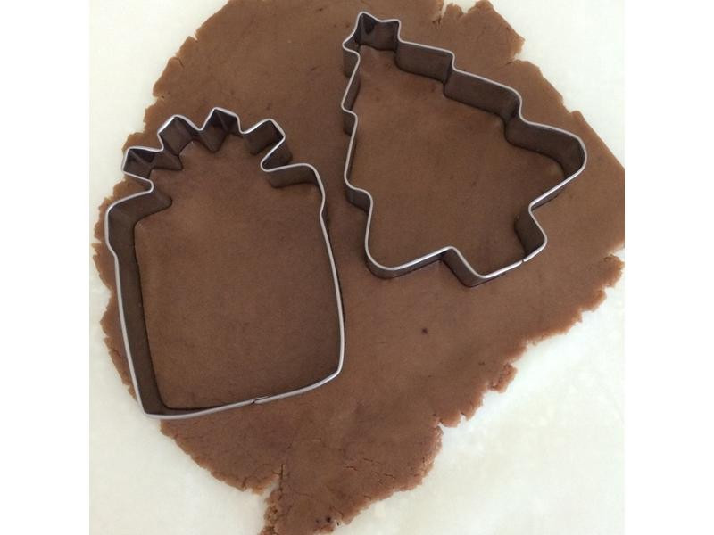 ʥ���ڲ�ɫ�������ɵ�����