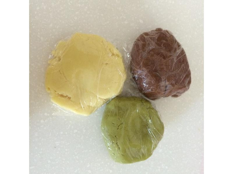 ʥ���ڲ�ɫ�������ɵ�����