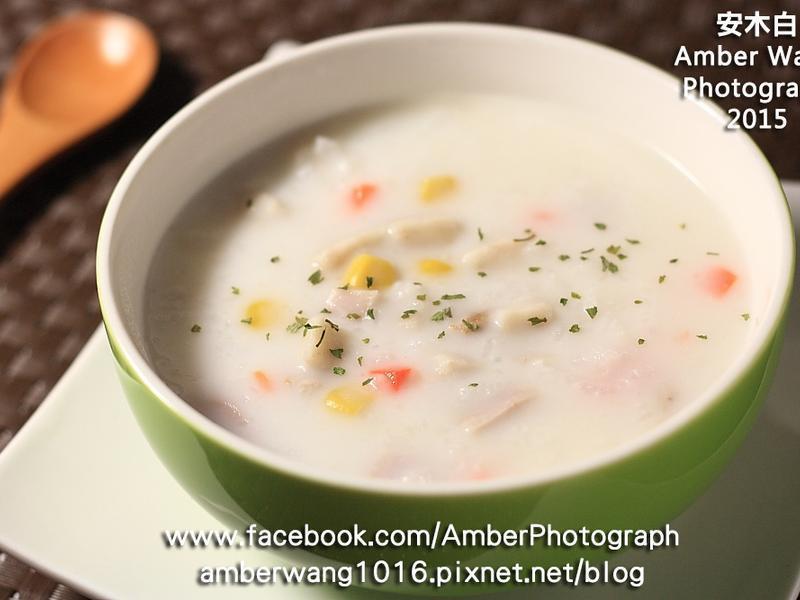 白酱玉米芋头牛奶粥的做法