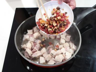 ������ͷ��[ũ��??����ʳ��]������