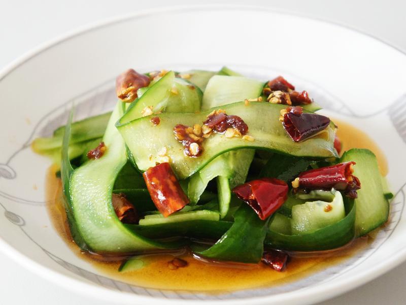 凉拌红油小黄瓜的做法