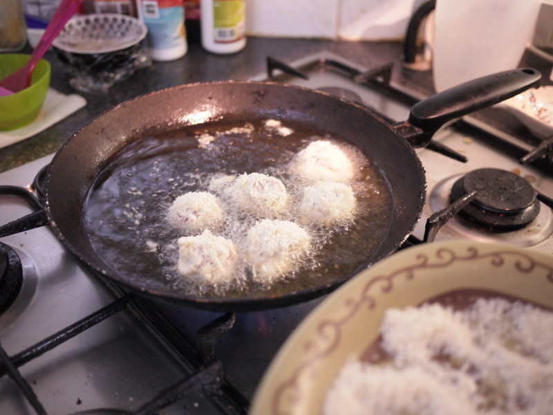 �ҳ�����С���ӵ�����