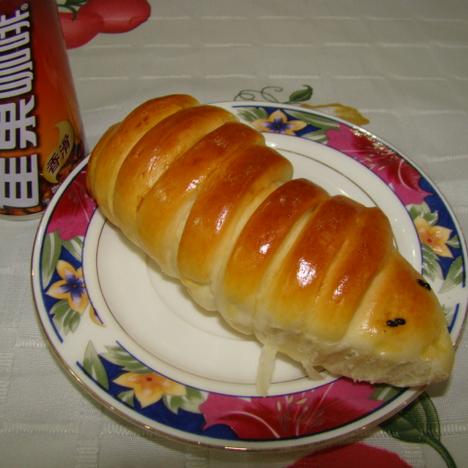 漂亮的毛毛虫早餐包的做法