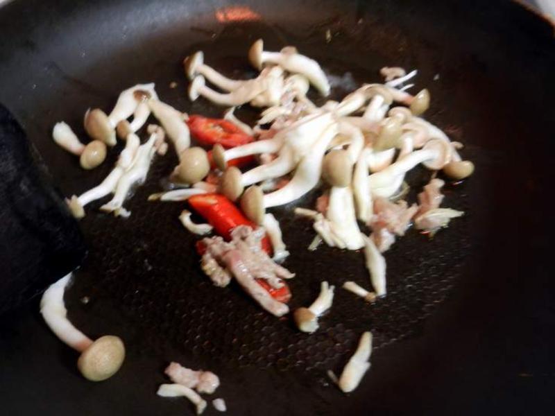 �쳴�����ཷ���-ţͷ�ƿ�����ʳ��������