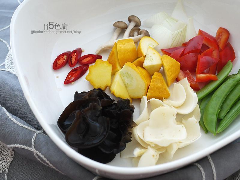 ���ٳ���ɫʱ�ߡ�HOLA�Ҹ�ʳ�á�������