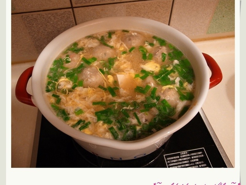 味噌贡丸蛋花汤的做法