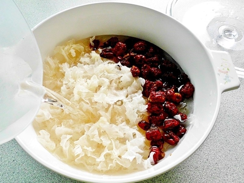 ���Ǻ�������¶������