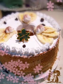 香蕉戚风蛋糕 简单装饰版的做法