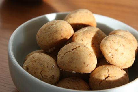 瑞典果仁球的做法