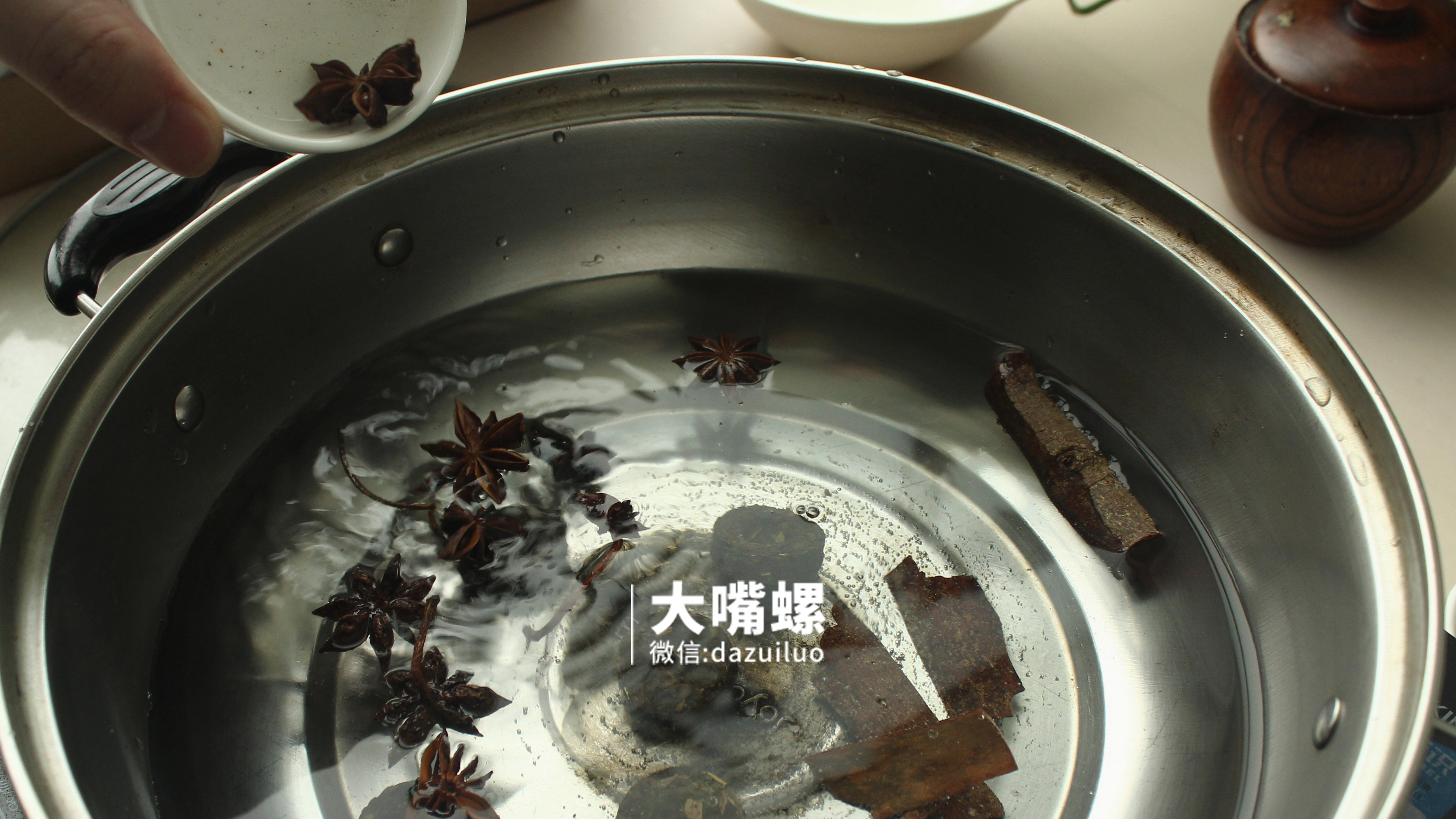 ���ǲ�Ҷ��������