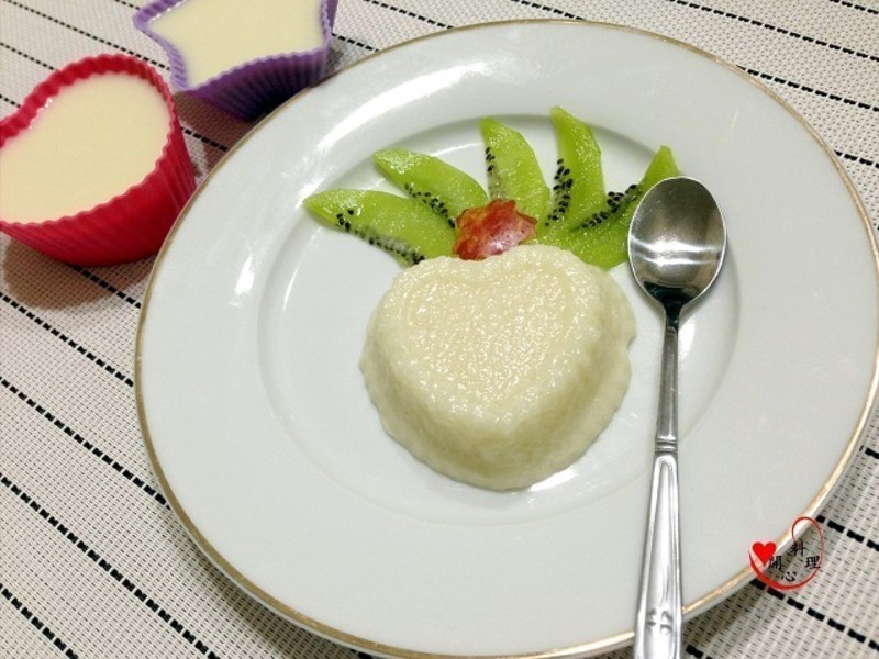 电锅蒸Q米布丁的做法