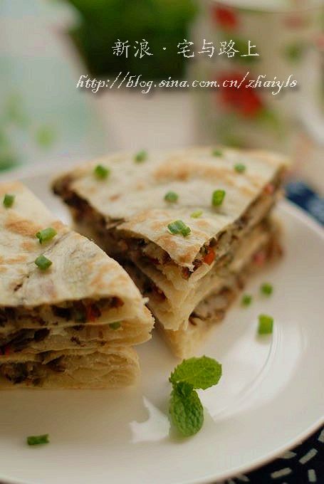 专属于岁月的咸鲜味道:咸菜葱油饼的做法