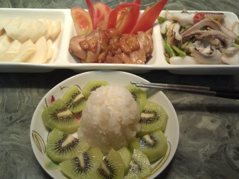 【妊娠糖尿病菜单】芹菜炒透抽 烤鸡的做法