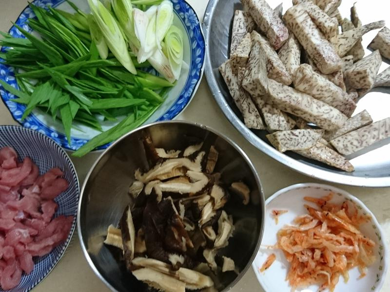 ����ζ��ͷ�׷۵�����