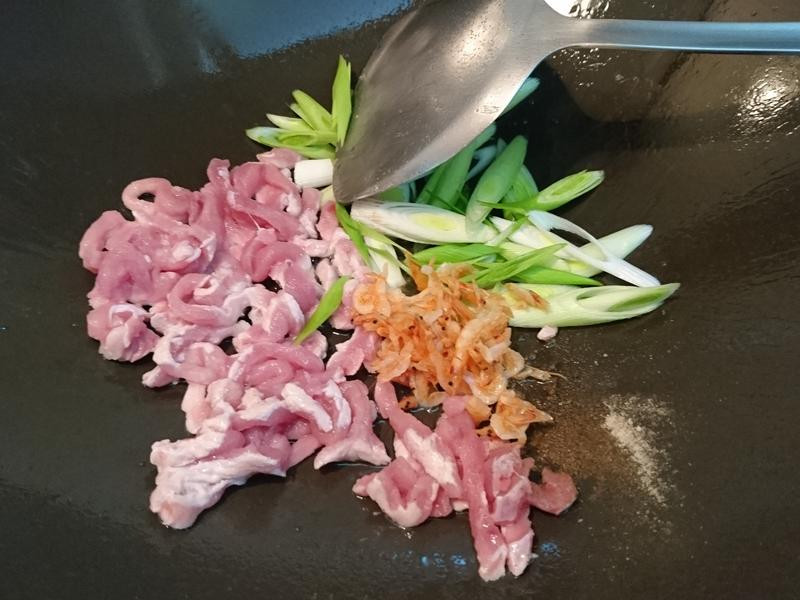 ����ζ��ͷ�׷۵�����