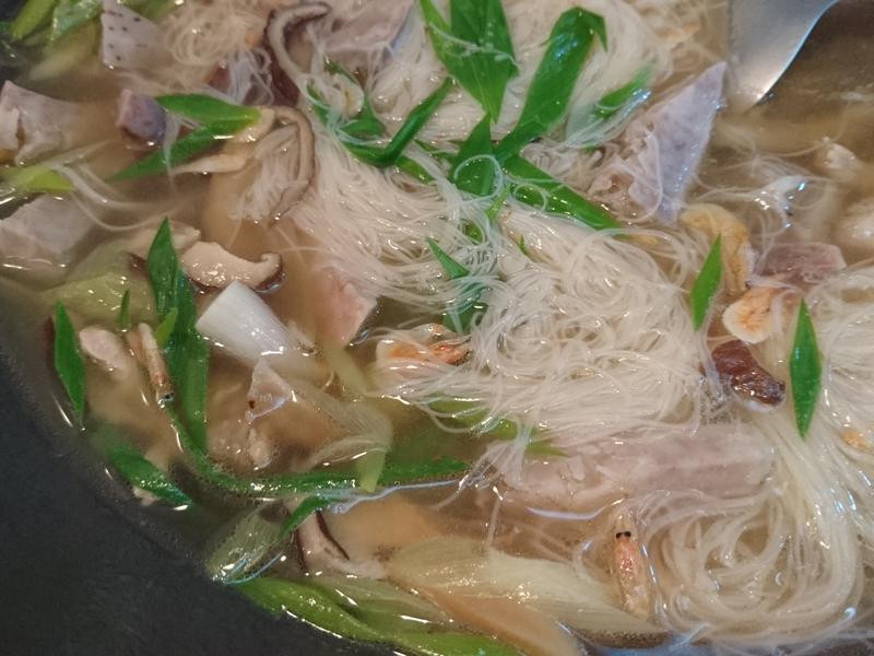 ����ζ��ͷ�׷۵�����