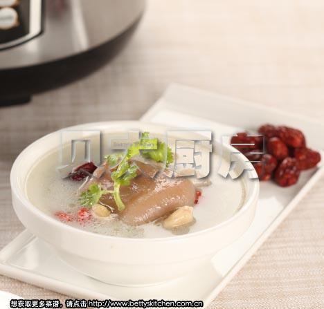 花生红枣炖猪手的做法