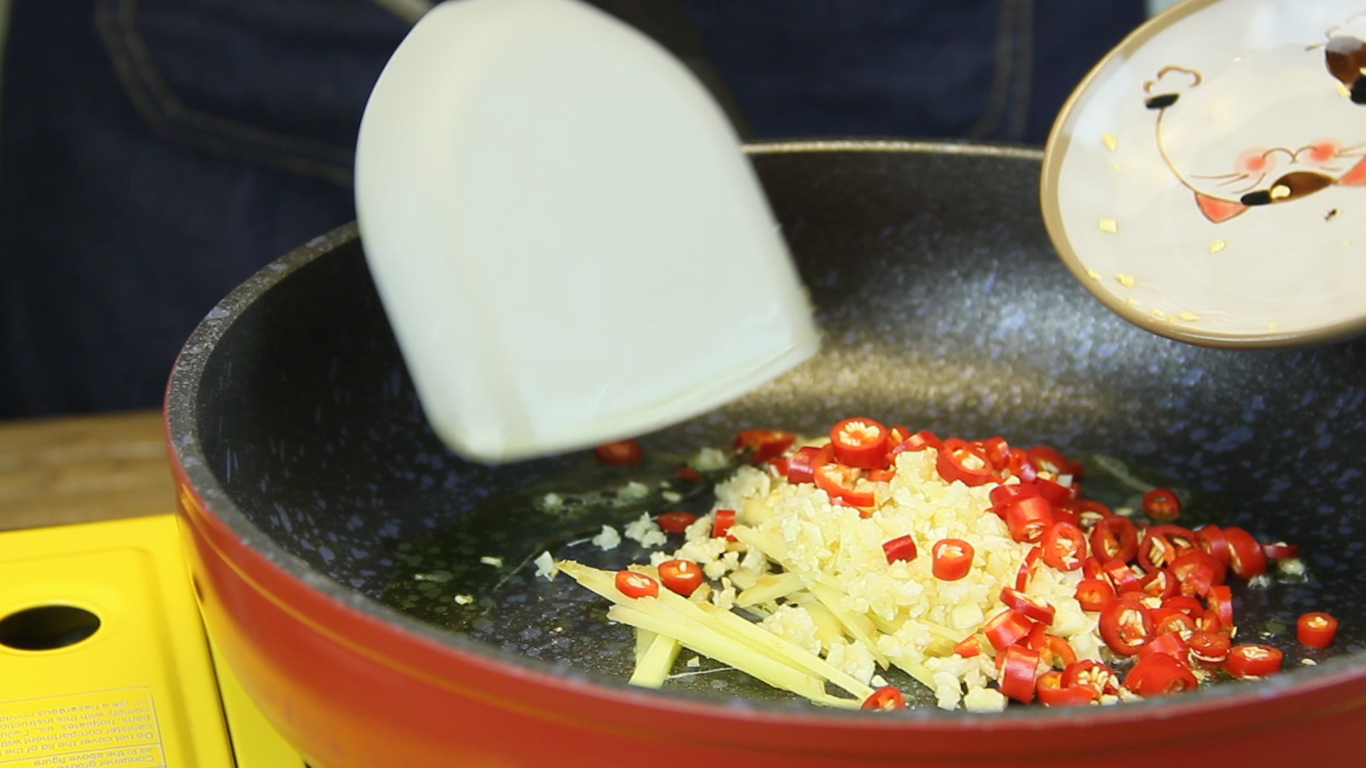 ���׷�˿������