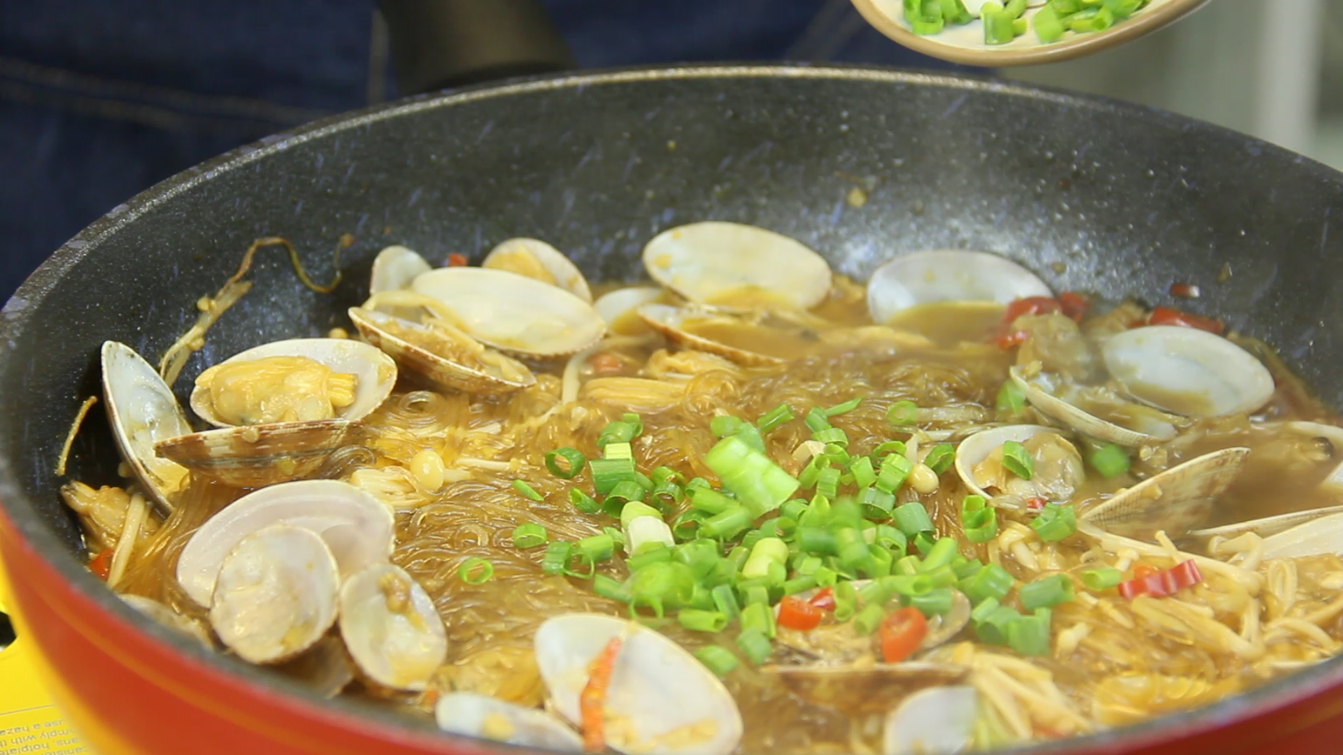 ���׷�˿������