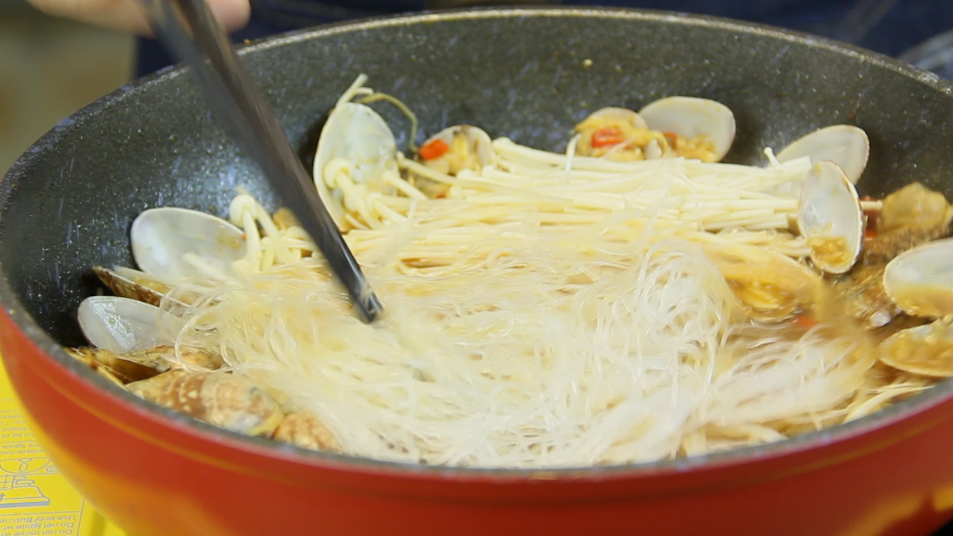 ���׷�˿������