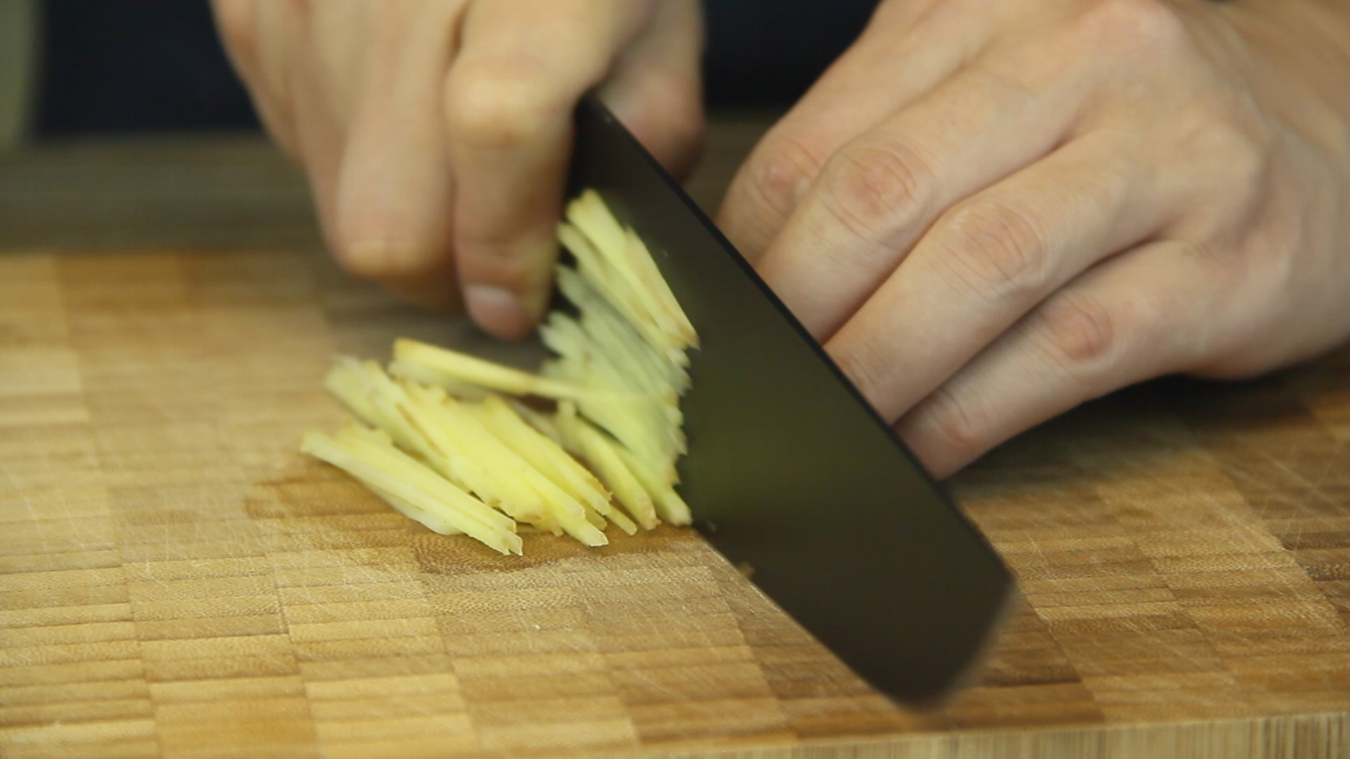 ���׷�˿������