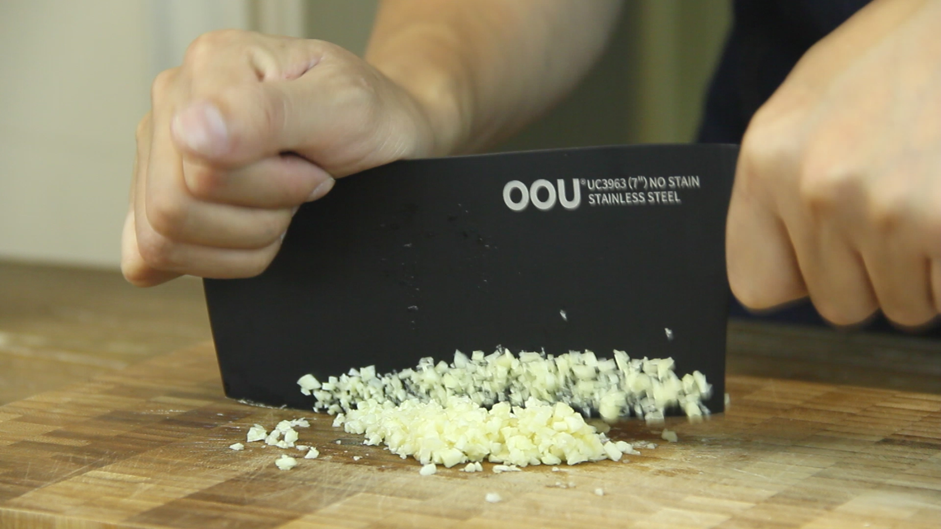 ���׷�˿������