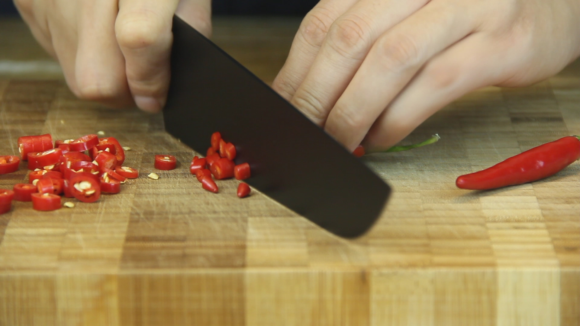 ���׷�˿������