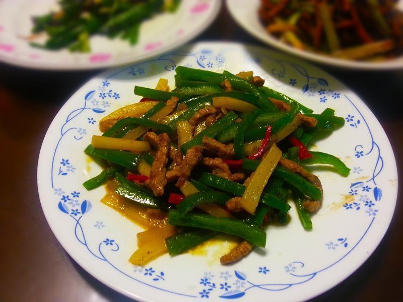 ��ɫ������˿������