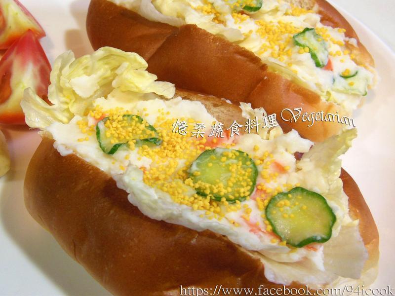 早餐卵磷脂沙拉餐包~可素食的做法