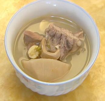 马齿苋绿豆煲猪踭的做法