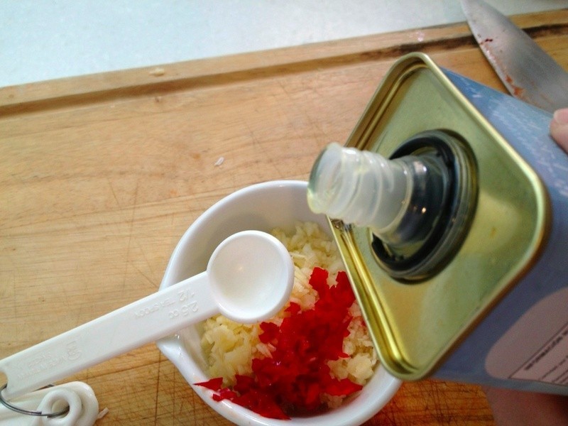 ���Է��ɱ������ص������ϡ�Filipino Sauce �������С���������