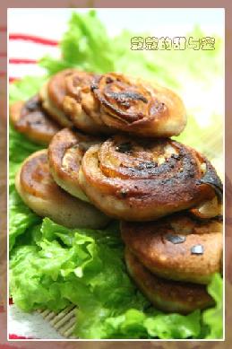 香脆油渣葱油饼的做法