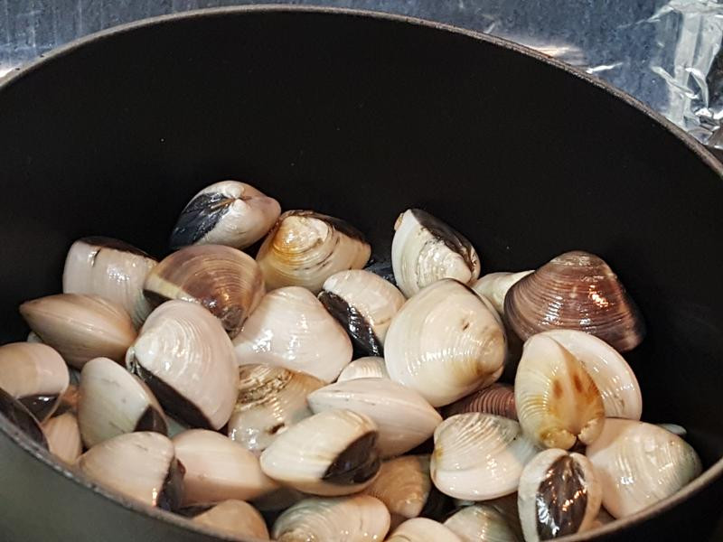 啤酒煮沙白的做法