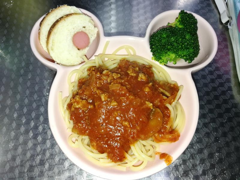 蘑菇肉酱义大利面的做法