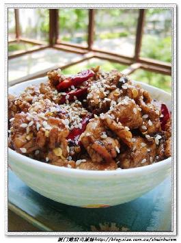 川味芝麻鸡丁的做法