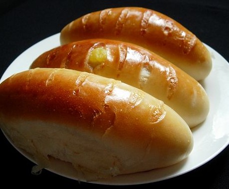 苹果酱和苹果虫面包的做法