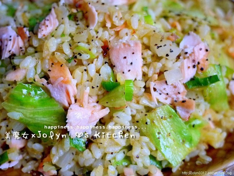 ¡¸¿µ±¦ÏÊζ³´ÊÖöäÓã·çζ¡¹öÙÓãÃÀÉú²Ë³´·¹×ôºÚºú½·£Òþ²Ø°æµÄ×ö·¨