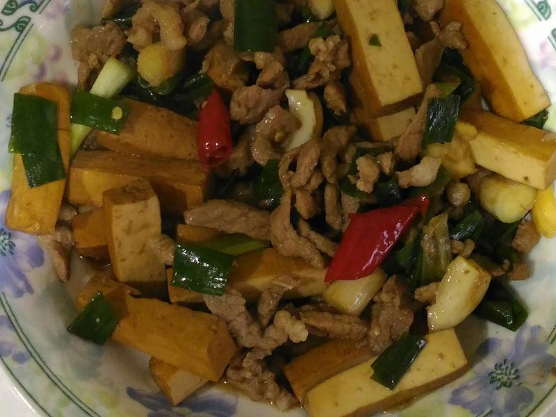 豆干炒牛肉丝的做法