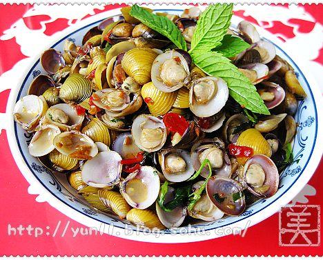 鲜紫苏炒河蚬的做法