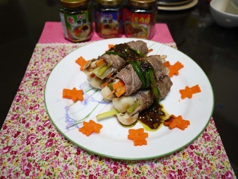 ��ɫţ���������