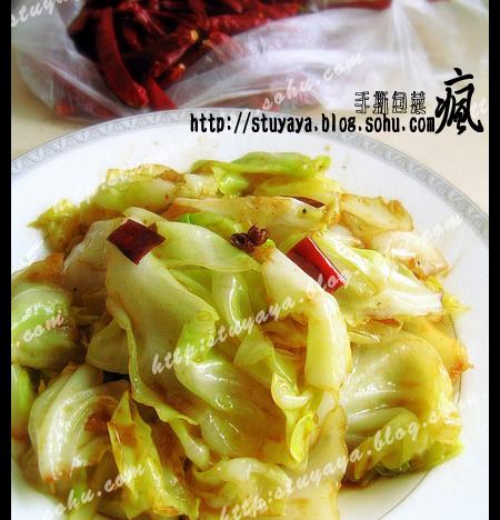 简简单单 手撕包菜 【小疯煮食】的做法