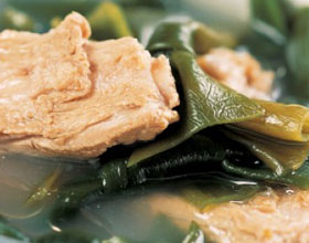 海带肉排汤的做法