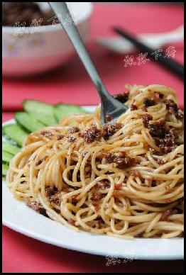 黑酱意面的做法