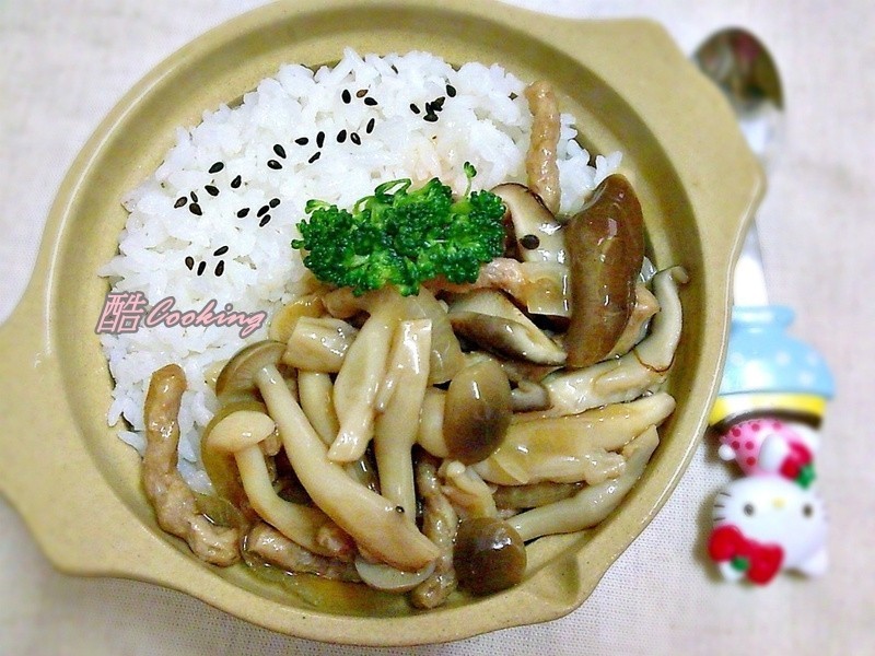 酷Cooking?滑菇盖饭的做法