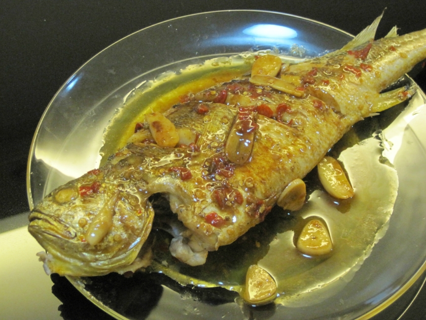 蒜香辣味黃魚的做法